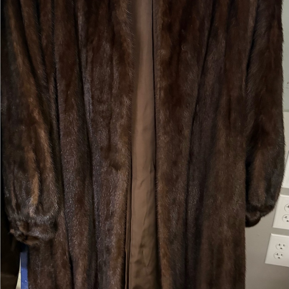 Vintage LS Ayres Full length Beaver Fur coat beautiful.